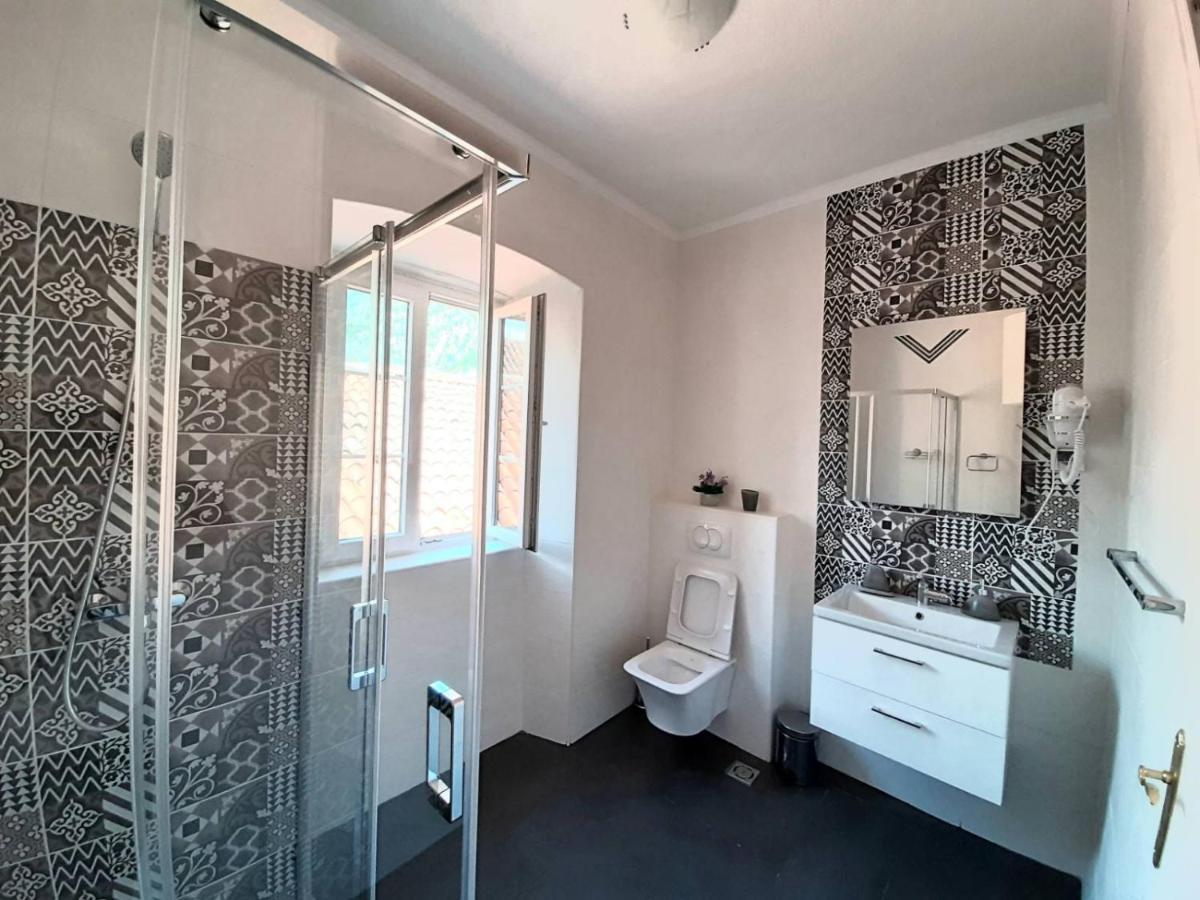 Old Town Heart Apartment Kotor Luaran gambar
